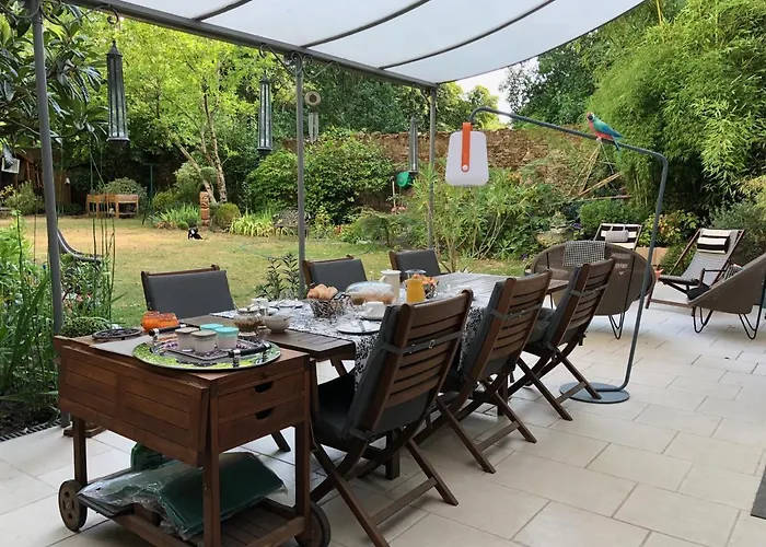 La Centre 招待所 3*