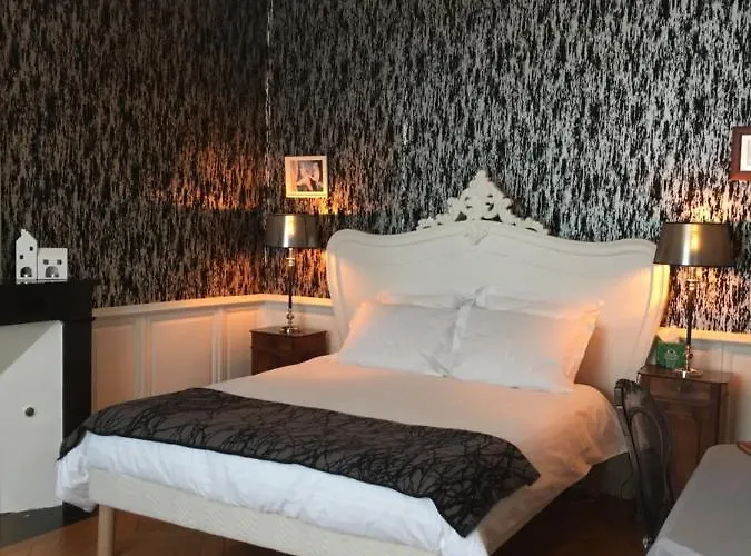 Pensión La Centre 3*